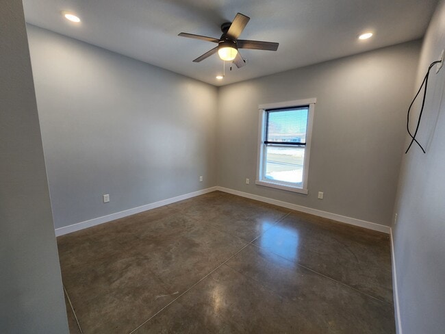 Building Photo - 1309 3rd St NW