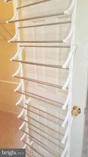 Building Photo - 43155 Huntsman Square