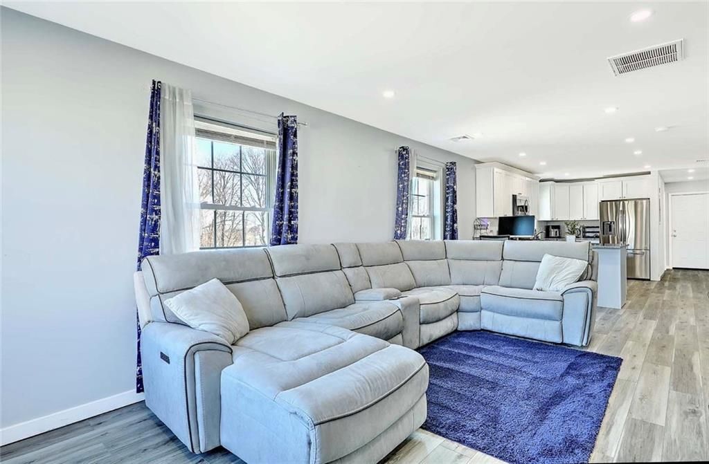 Building Photo - 119 Bowdoin St