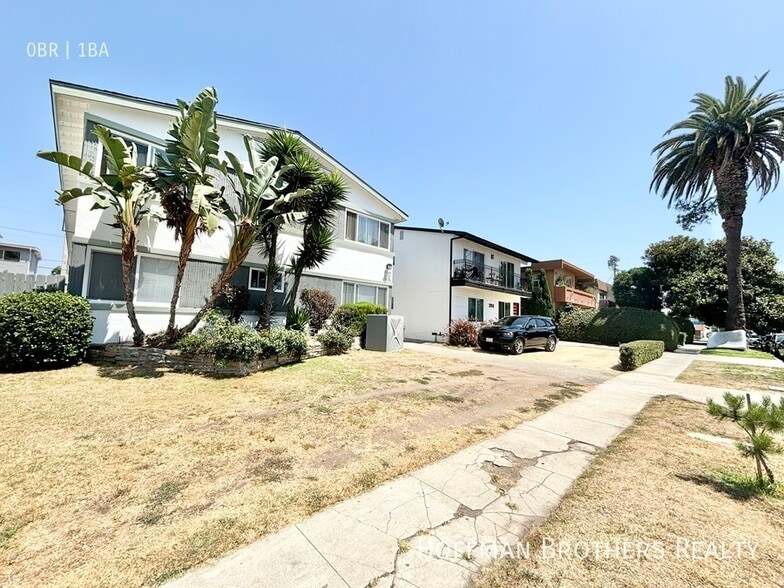 Building Photo - 3742 Westwood Blvd