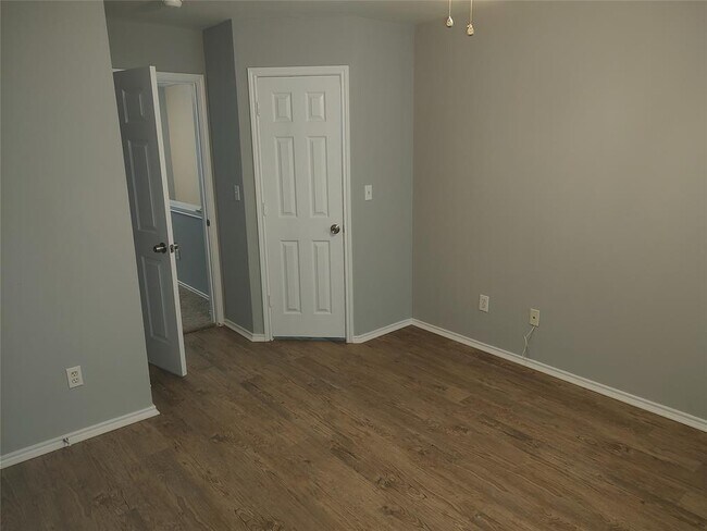 Building Photo - 1619 Constantino Cir