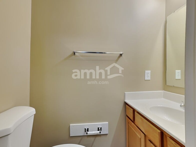 Building Photo - 7628 Falls Creek Way