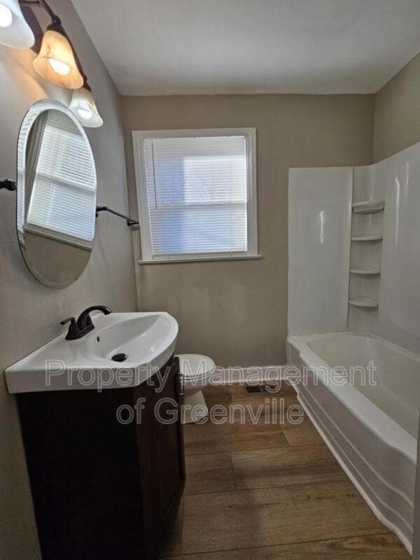 Building Photo - 436 Potomac Ave