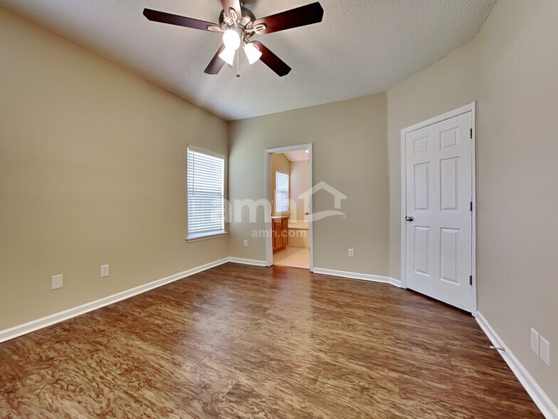 Building Photo - 10952 Sawtooth Oak Ct