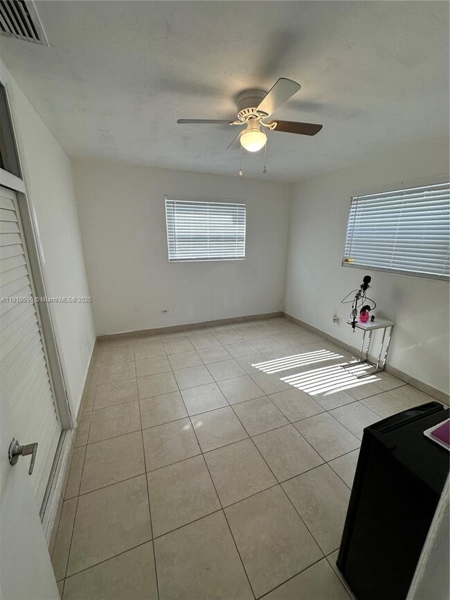 Building Photo - 6439 SW 7th St