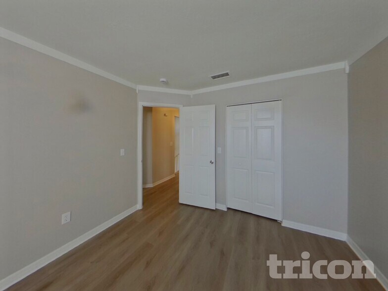 Building Photo - 13445 Beechberry Dr