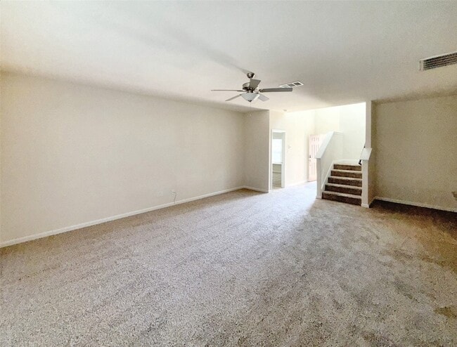 Building Photo - 913 Serena Dr