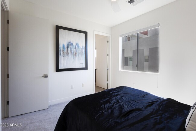 Building Photo - 16510 N 92nd St