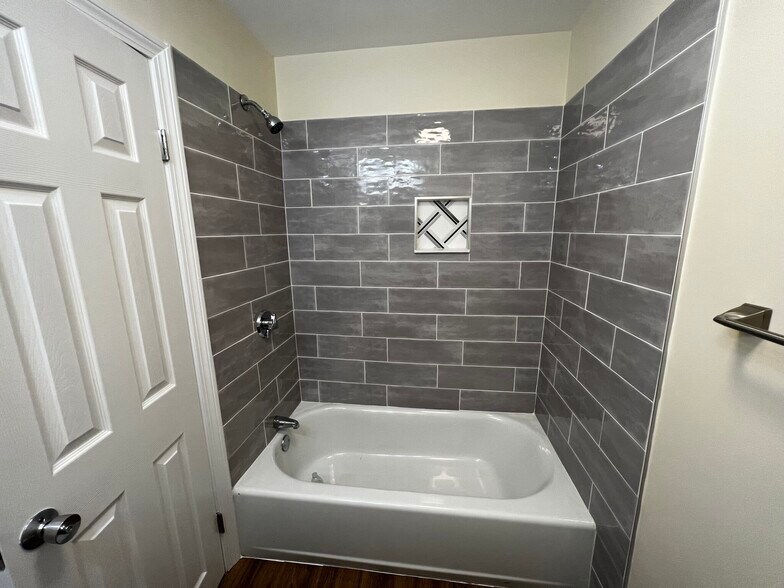 Building Photo - 892 Huntington Ave