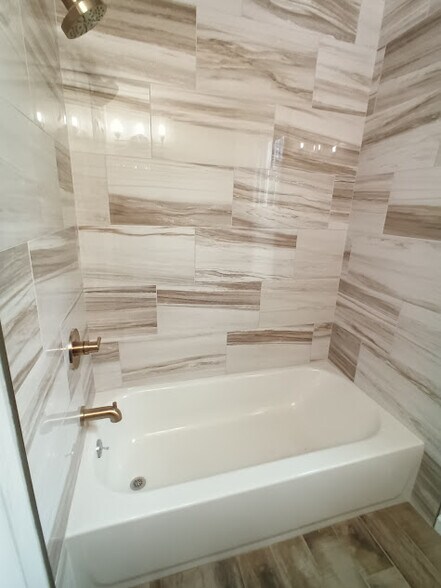 Building Photo - 42 Duncan Way