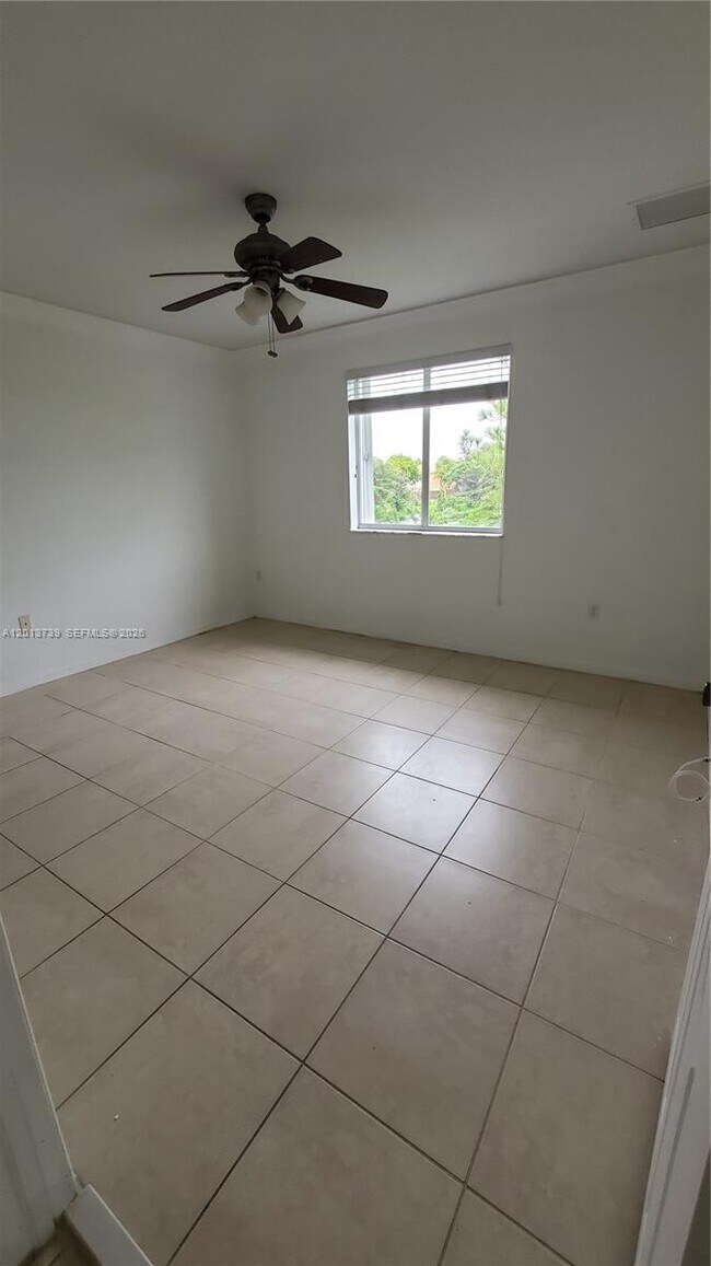Building Photo - 8804 NW 109th Pl
