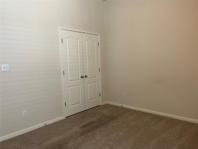 Building Photo - 2644 Hilltop Divide Ln