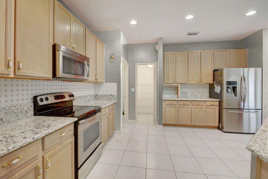 Building Photo - 1282 Pebble Ridge Ln