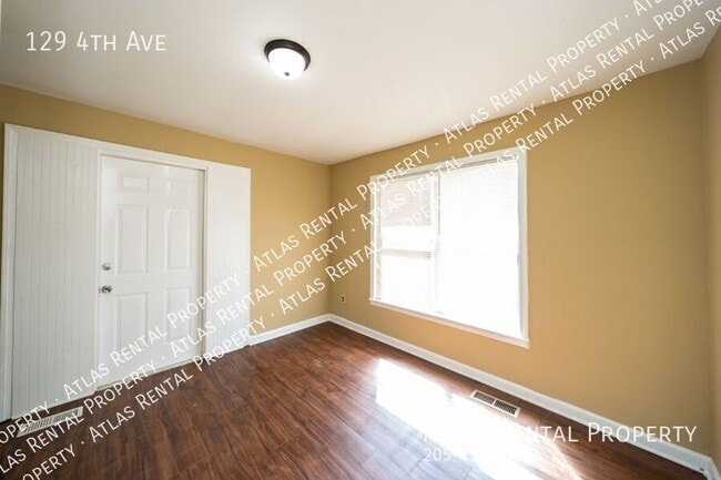 Building Photo - 129 4th Ave
