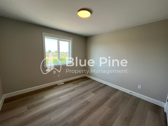 Building Photo - 6326 Ender Ln
