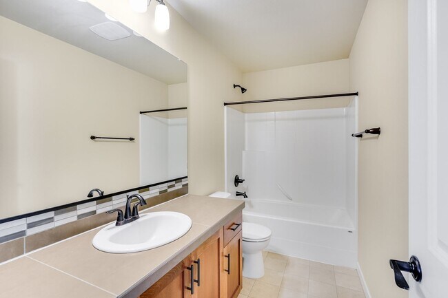 Building Photo - Beautiful 4 Bed, 2.5 Bath Rental Home in Wilsonville!