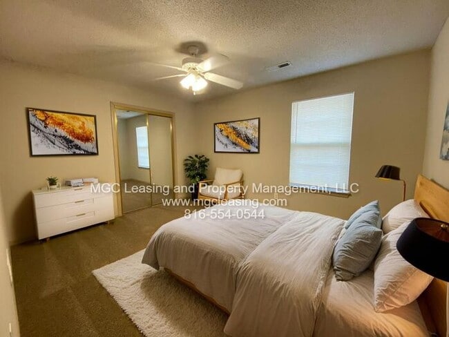 Building Photo - SOUTH GARDEN TOWNHOMES