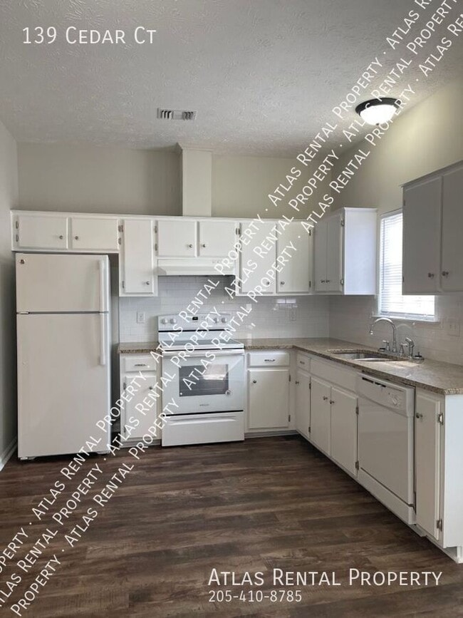 Building Photo - 139 Cedar Ct