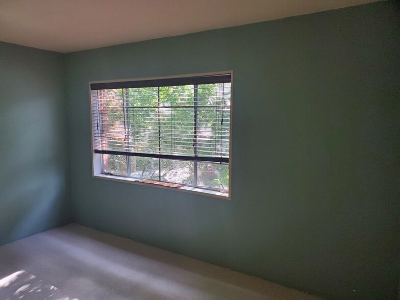 2nd Bedroom 2 - 1154 Briarcliff Rd NE