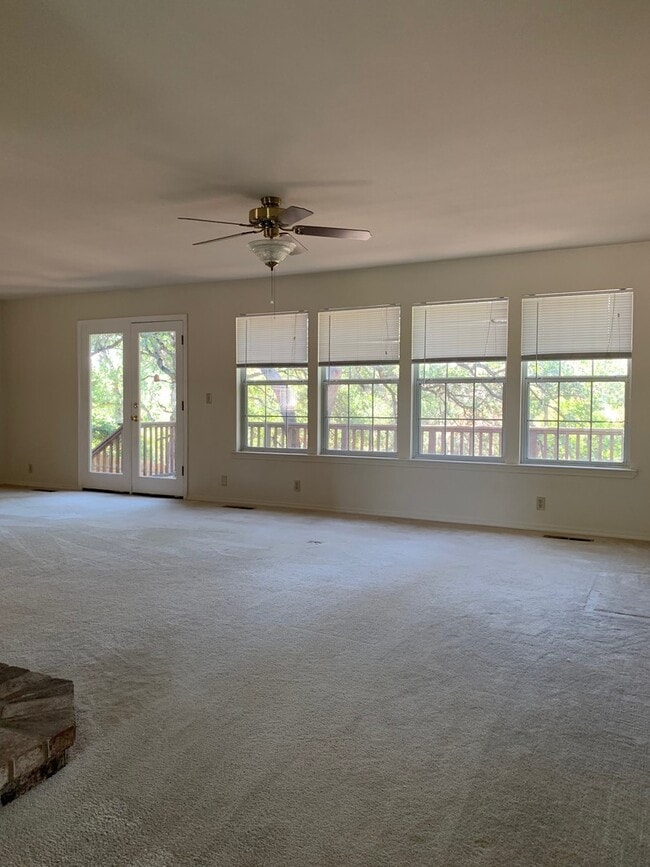 Building Photo - Spacious 3-Bedroom Home with Greenbelt Views & Landscaping Included