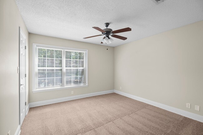 Building Photo - 4208 Santa Fe Pkwy