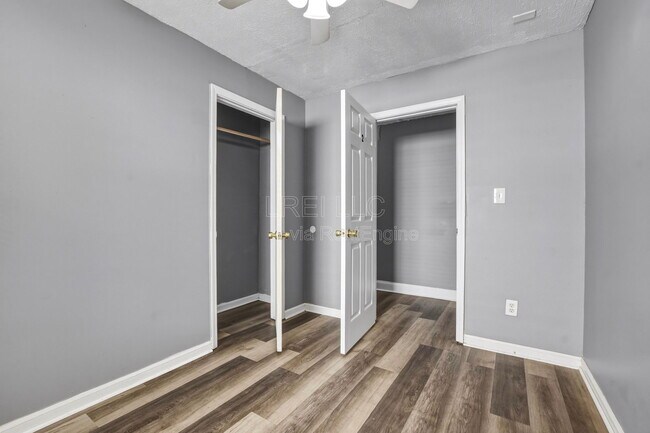 Building Photo - 2931 Virginia Ave