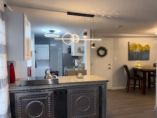 Building Photo - 117 Walnut St