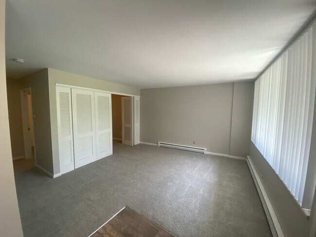 Interior Photo - Villa Capri at Eastlake, Seattle
