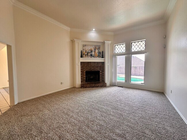 Building Photo - Spacious 4 Bed in Deer Creek