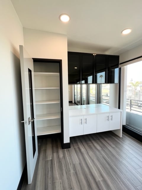 Building Photo - 1702 Hermosa Ave