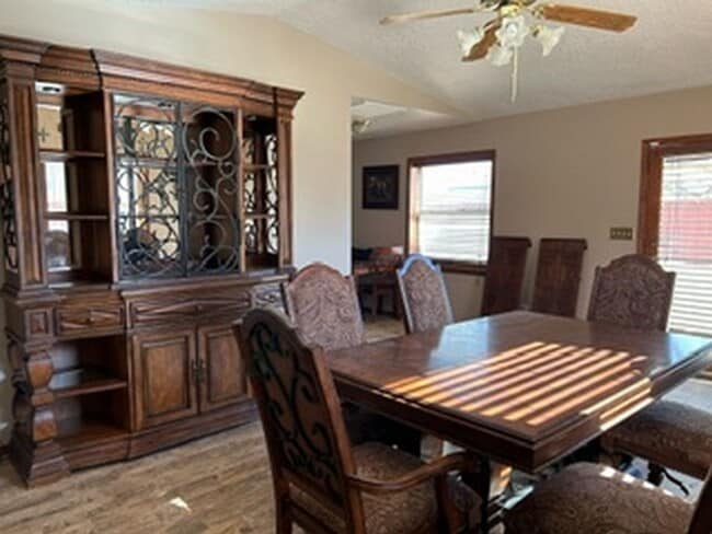 Building Photo - FURNISHED RENTAL, 3 bedroom with 4 car garage