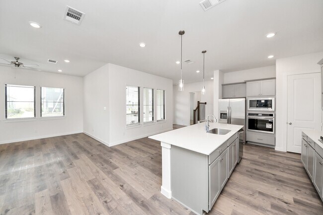 Building Photo - 3240 Loam Ln