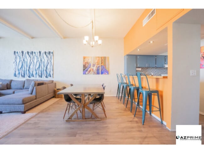 Building Photo - Prepare to be Enchanted by This Fully Furnished 1/1 Phoenix Condo - A Hidden Gem Where Style Meets S