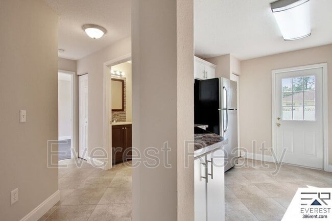 Building Photo - 66 Rockefeller Dr