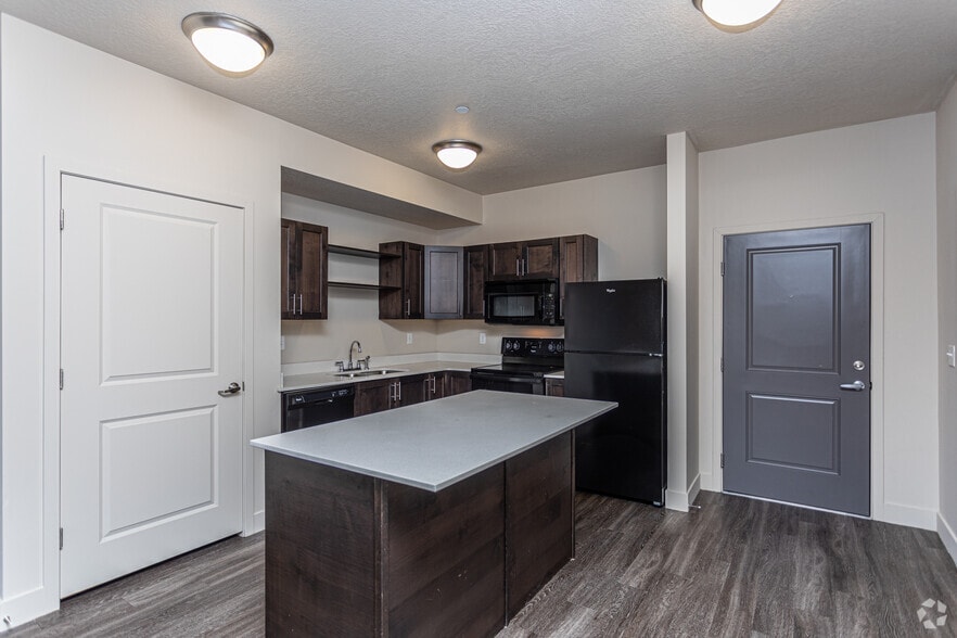 1BR, 1BA - 751SF - Canyon View Crossing