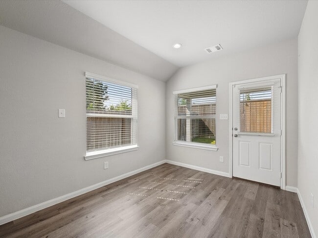 Building Photo - 2546 Steelhead Dr