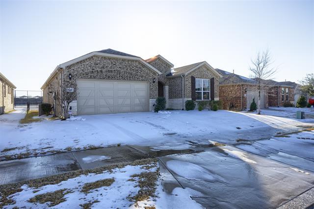 Building Photo - 944 Memorial Dr