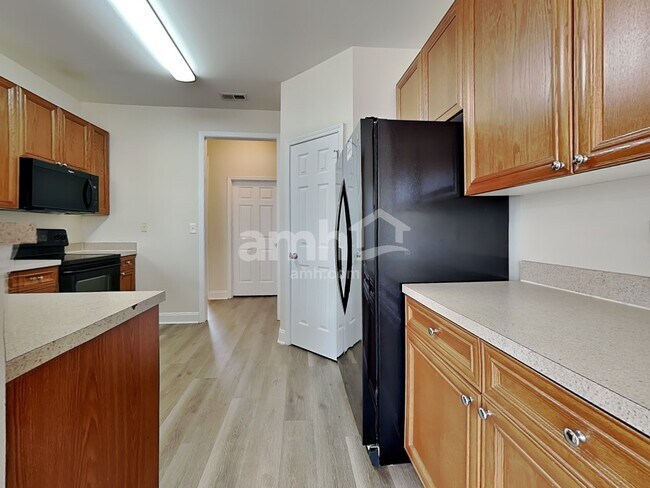 Building Photo - 112 Spalding Ln