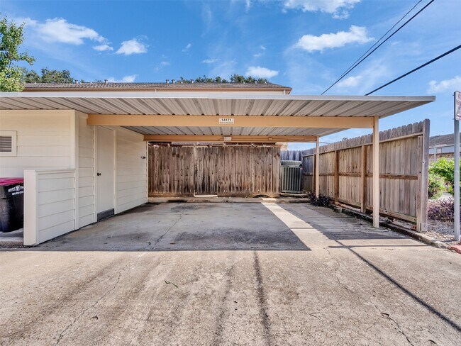 Building Photo - 14171 Misty Meadow Ln