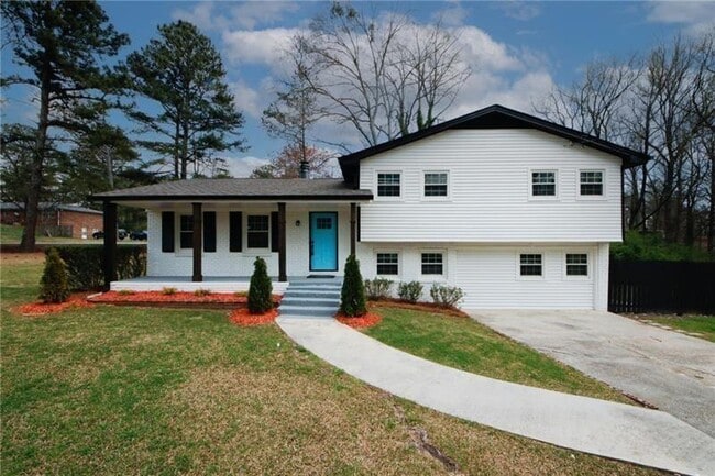 Primary Photo - 1616 W Kellogg Cir