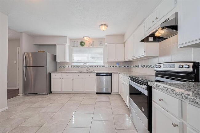 Building Photo - 17114 Quail Glen Dr