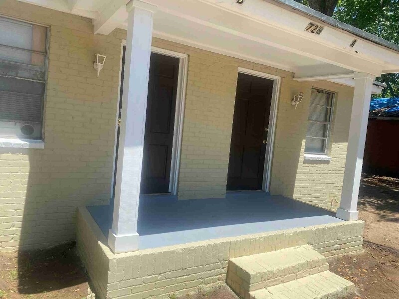 Building Photo - 729 Corn Ave