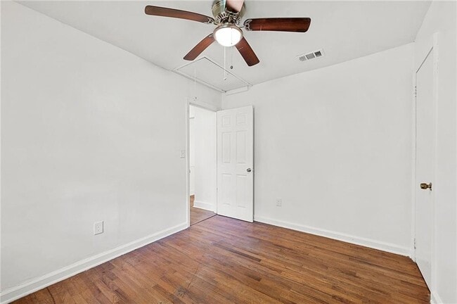 Building Photo - 509 Park Valley Dr NW