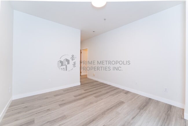 Building Photo - 1515 E Yesler Wy