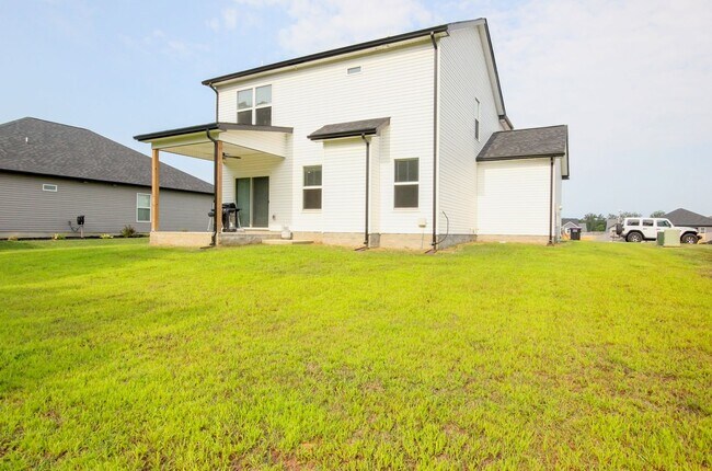 Building Photo - 381 Galway Dr