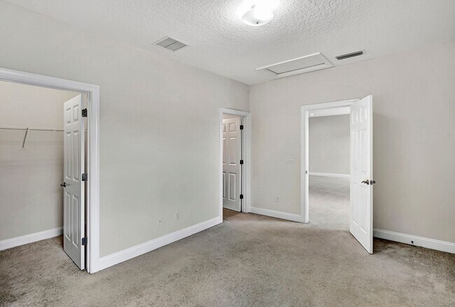 Building Photo - $3,995 Modern 4 Bedroom 3 Bath Gated House in Nocatee. Bonus Office. Amenities. Loft. Pet Friendl...