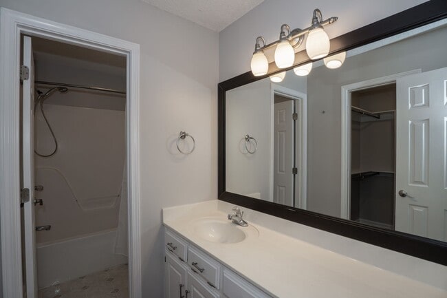 Building Photo - Updated 3 Bedroom Home in Cabot