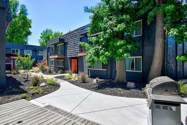 Building Photo - 935 Johnfer Way