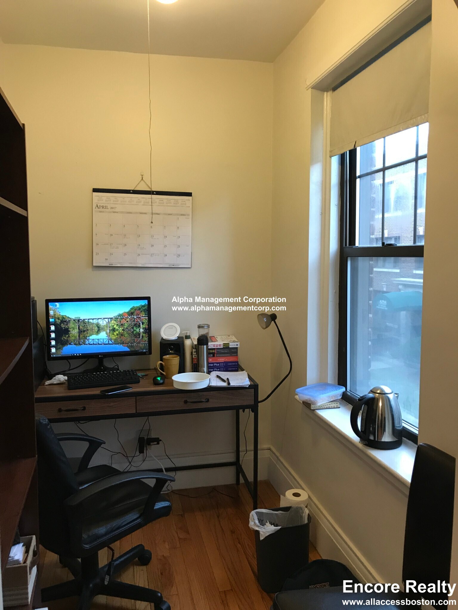 Building Photo - 349 Pleasant St