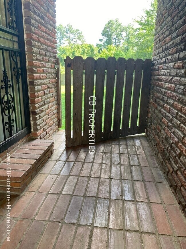 Scenic Hills Neighborhood 3465 Scenic Hwy Memphis TN 38128